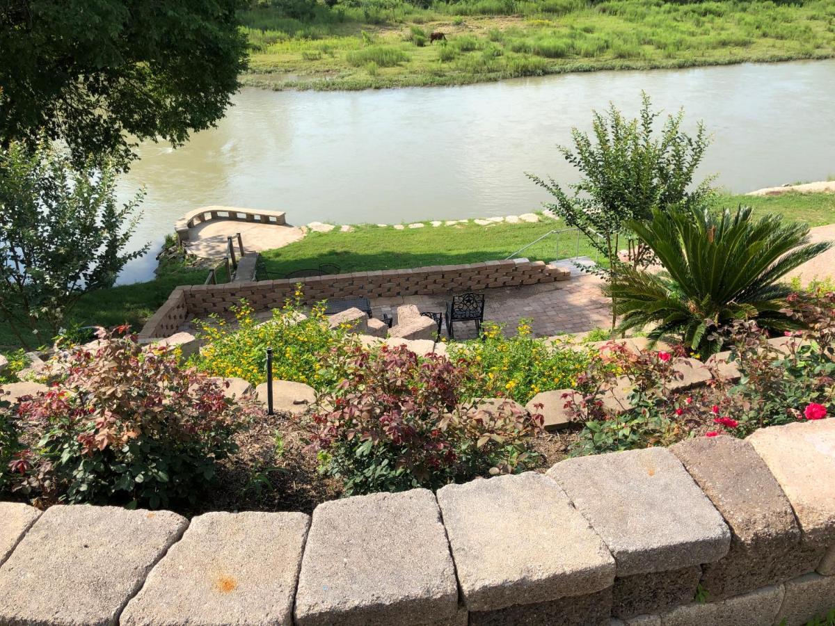 The Perry Riverhouse Bastrop Εξωτερικό φωτογραφία